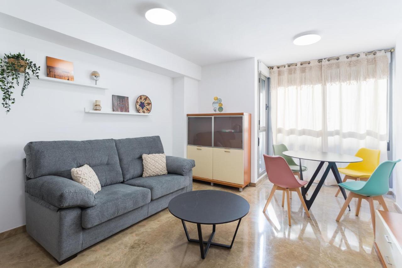 דירות ולנסיה Piso Familiar Cerca Del Centro, Ac Y Wifi Gratis מראה חיצוני תמונה